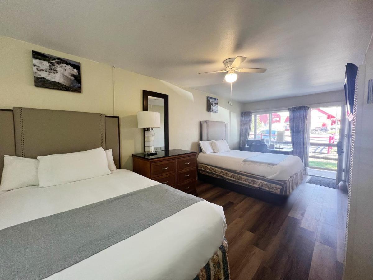 Omeo Suites Big Bear بيغ بير لاكي، سان بيرناردينو، كاليفورنيا الغرفة الصورة