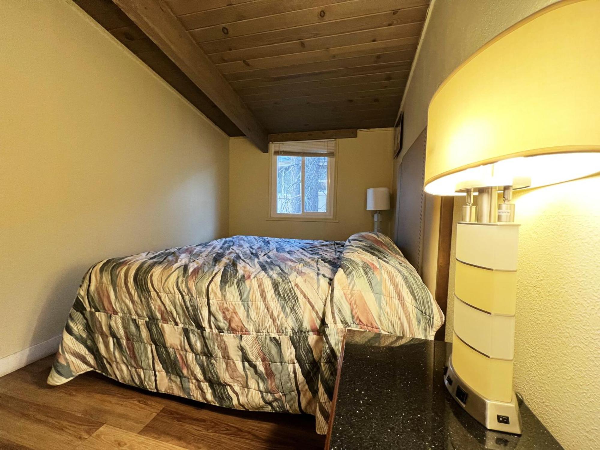 Omeo Suites Big Bear بيغ بير لاكي، سان بيرناردينو، كاليفورنيا الغرفة الصورة