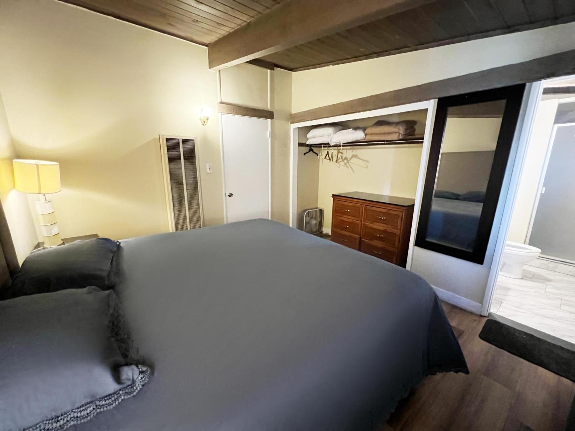 Omeo Suites Big Bear بيغ بير لاكي، سان بيرناردينو، كاليفورنيا الغرفة الصورة