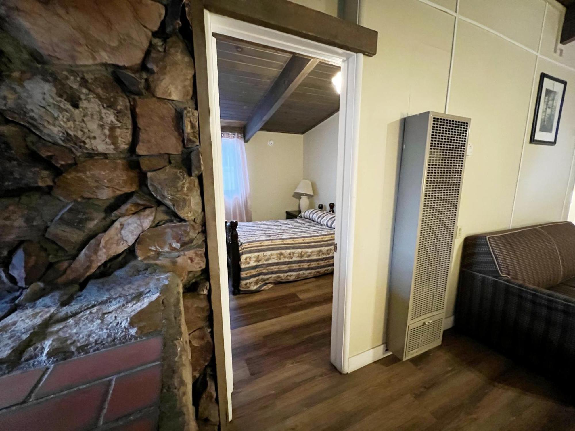 Omeo Suites Big Bear بيغ بير لاكي، سان بيرناردينو، كاليفورنيا الغرفة الصورة