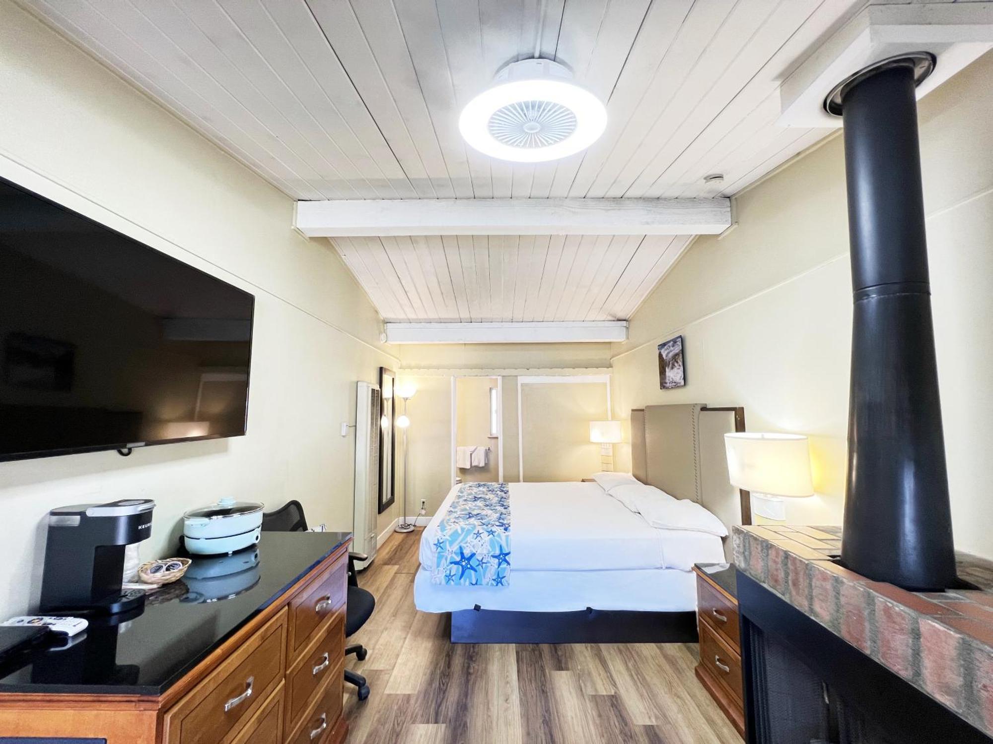 Omeo Suites Big Bear بيغ بير لاكي، سان بيرناردينو، كاليفورنيا الغرفة الصورة